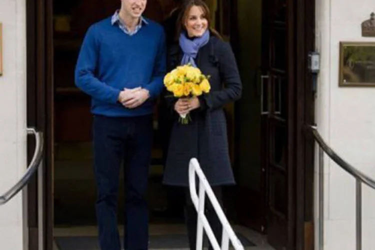 
	William e Kate: vestido de fraque, o pr&iacute;ncipe se separou por algumas horas de sua esposa para acompanhar as aventuras do &#39;&#39;hobbit&#39;&#39; Bilbo&nbsp;
 (Leon Neal/AFP)