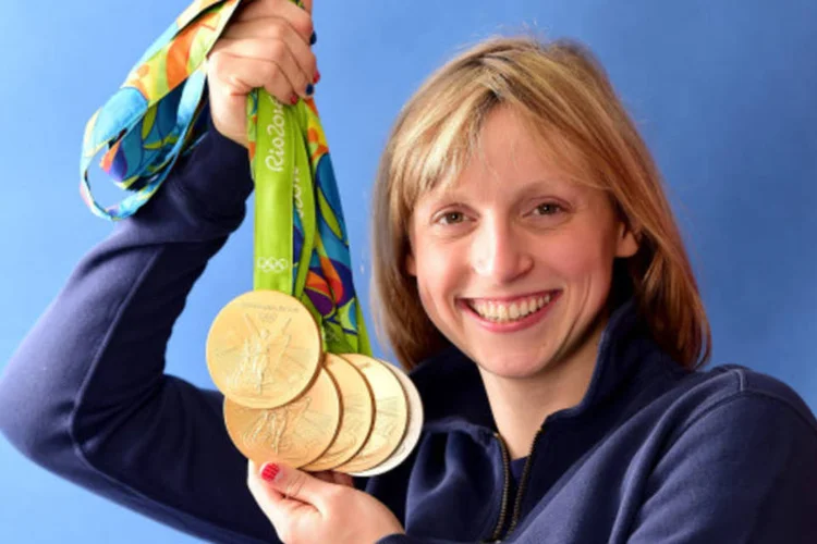 
	Katie Ledecky: ela &eacute; especialista nas provas de nado livre e tem muita facilidade para manter o ritmo das bra&ccedil;adas, por isso &eacute; comum que ela abra vantagem nas provas de dist&acirc;ncia mais longas
 (Harry How/Staff/Getty Images)