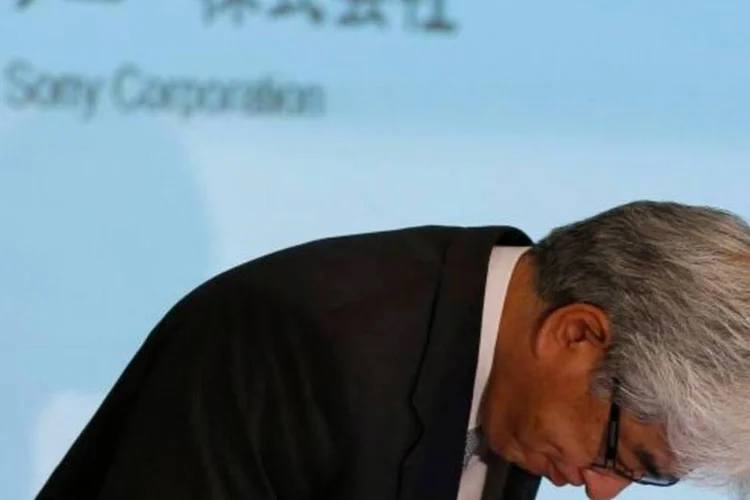 O CFO Masaru Kato faz referência em conferência da Sony (Toru Hanai/Reuters)