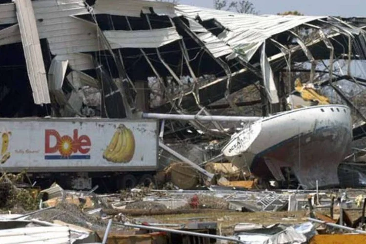
	Em 29 de agosto de 2005, o Katrina deixou 85% da cidade de Nova Orleans inundada.
 (Getty Images)