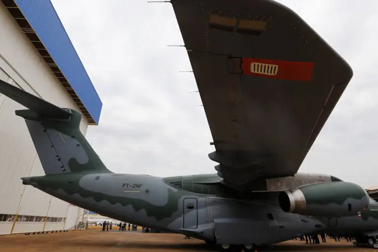 
	KC-390: avi&atilde;o &eacute; o maior j&aacute; produzido pela Embraer
 (Paulo Whitaker/Reuters)