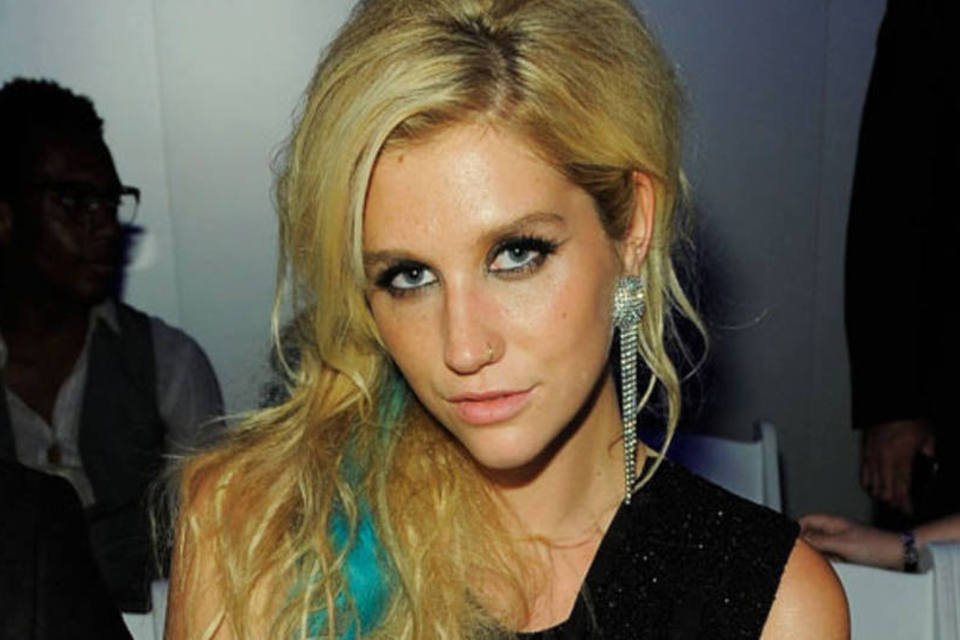 Kesha acusa produtor musical de abuso em guerra de processos