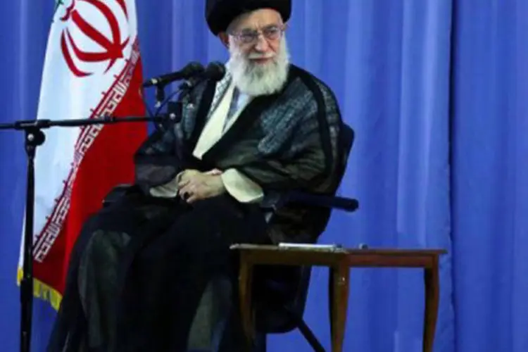 Khamenei: "esta artificial e falsa excrescência sionista vai desaparecer do mapa"
 (AFP)