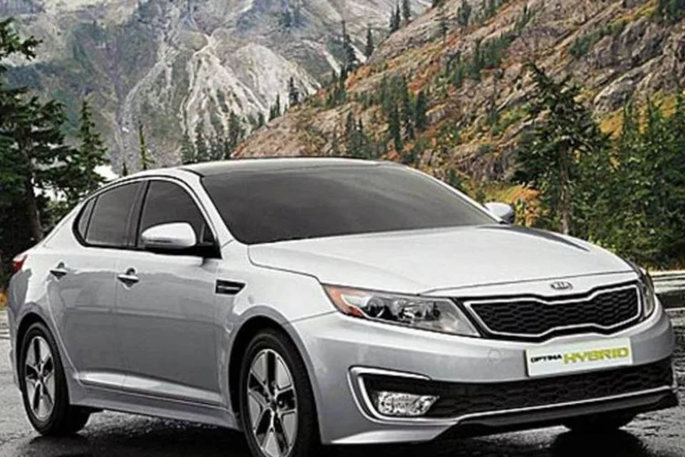 Optima Hybrid, sedã híbrido da Kia (Divulgação)