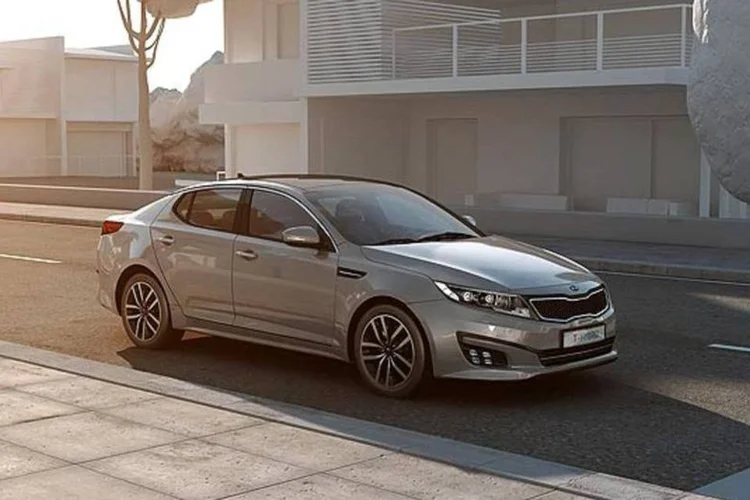 
	Kia Optima T-Hybrid: modelo faz 15 quil&ocirc;metros por litro em uso urbano
 (Divulgação)