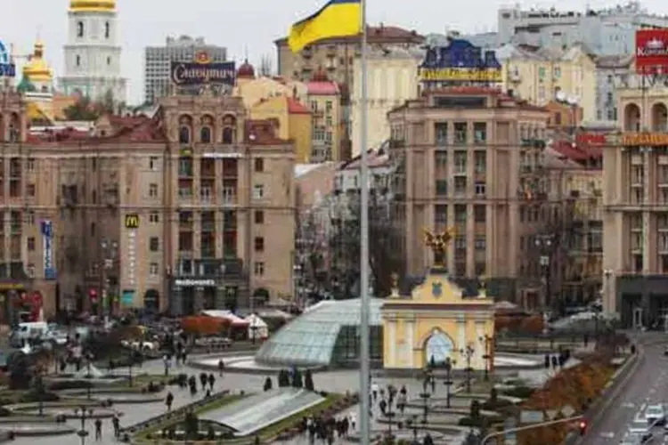 
	Kiev, capital da Ucr&acirc;nia: segundo a ag&ecirc;ncia, o rebaixamento reflete a posi&ccedil;&atilde;o fr&aacute;gil do pa&iacute;s no que diz respeito ao financiamento externo
 (Joern Pollex/Getty Images)