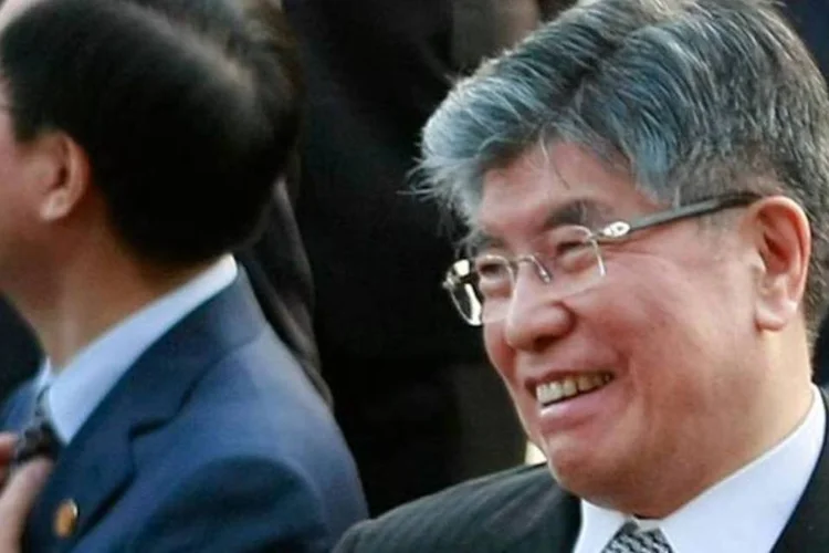 O governador do BC da Coreia do Sul, Kim Choong-Soo: taxa de juros foi a 2,5% no país (Chung Sung-Jun/Getty Images)