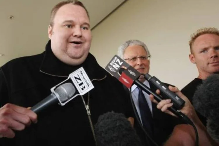 
	Kim Dotcom saiu da pris&atilde;o no dia 22 de fevereiro e ainda aguarda decis&atilde;o sobre sua poss&iacute;vel extradi&ccedil;&atilde;o para os EUA
 (Sandra Mu/Getty Images)