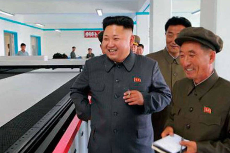Líder da Coreia do Norte faz aparição pública