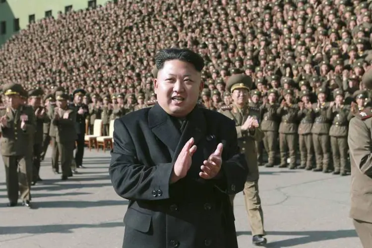 
	Kim Jong Un: pa&iacute;s &eacute; suspeito por ataque &agrave; Sony por ter se oposto a um filme que relata uma conspira&ccedil;&atilde;o fict&iacute;cia de assassinato do l&iacute;der norte-coreano
 (Reuters)