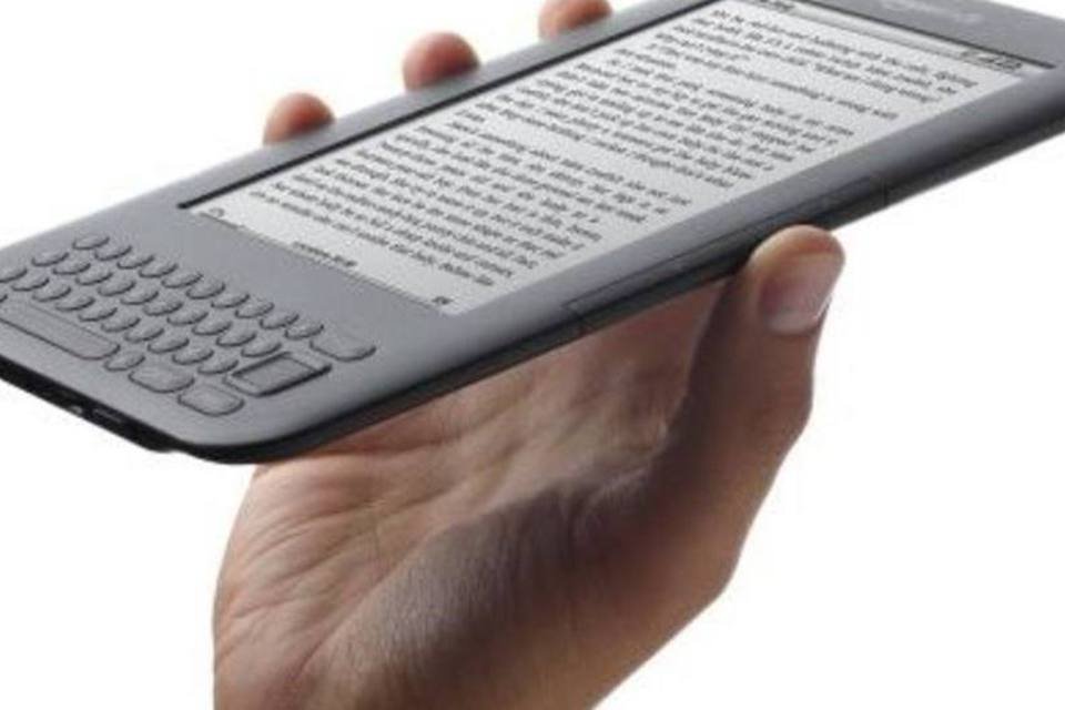 Kindle Wi-Fi, nova versão do aparelho, tem acesso à internet sem fio ou 3G (Divulgação)