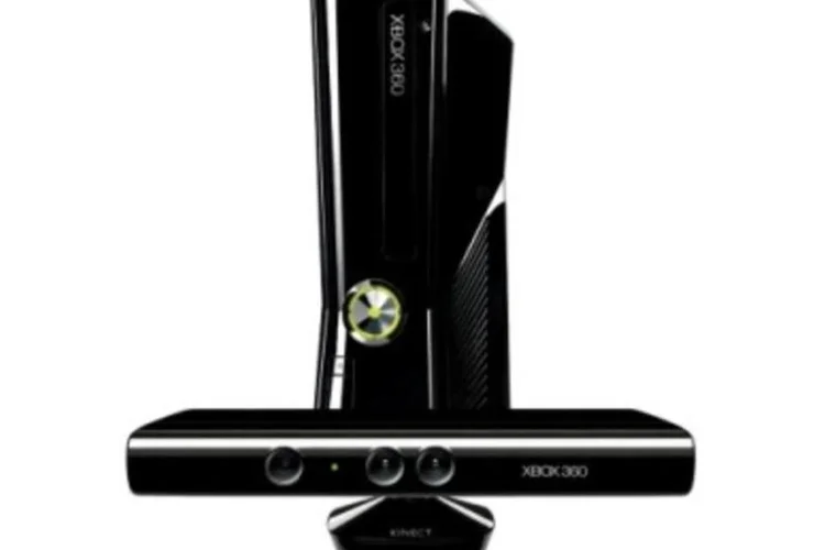Xbox 360 Slim e Kinect chegam junto com a rede Live em novembro