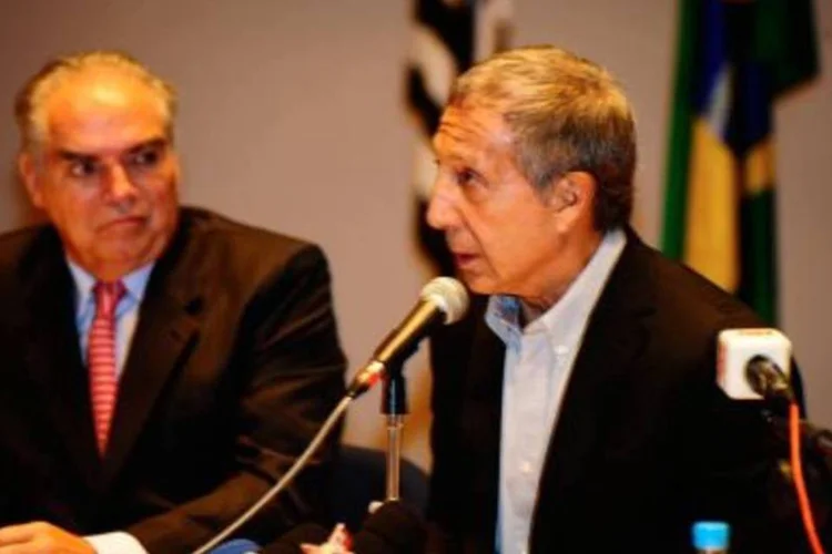 O investidor, que já precificava as sinergias da operação, agora refaz as contas (.)
