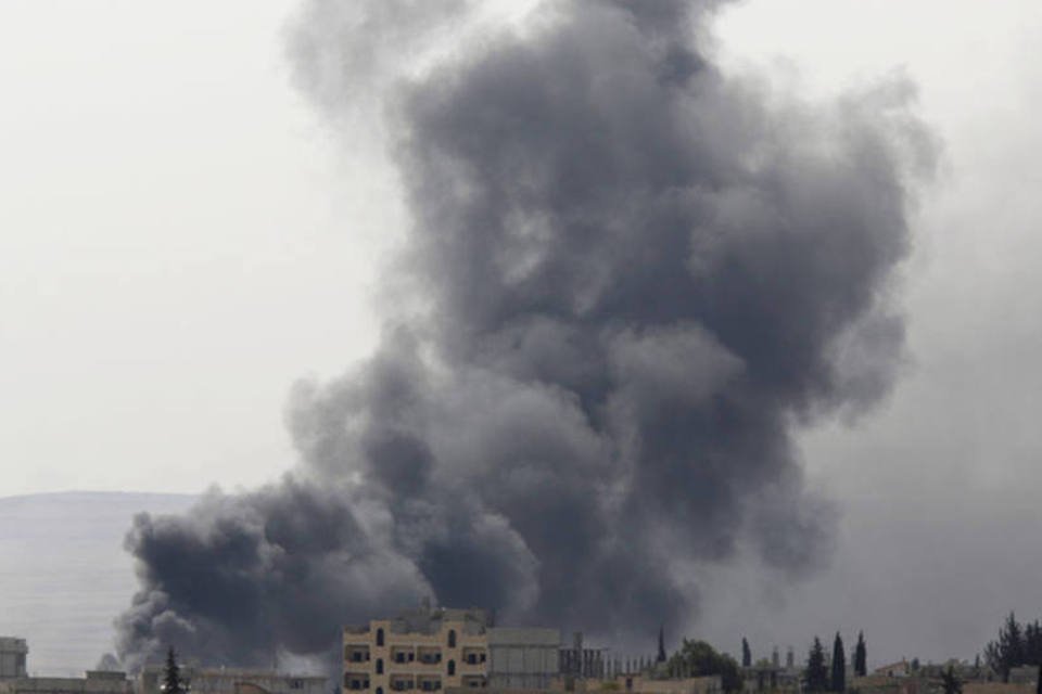 Presença do EI em Kobane diminui após bombardeios na Síria