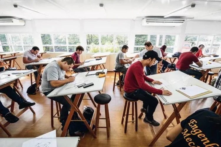 
	O Minist&eacute;rio da Educa&ccedil;&atilde;o mudou as regras para o Programa de Financiamento Estudantil (Fies)
 (Germano Lüders/Exame)