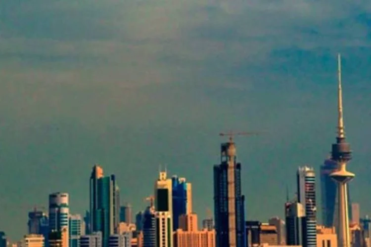 
	Kuwait: a comiss&atilde;o ainda deve pagar 12,3 bilh&otilde;es de d&oacute;lares.
 (Wikimedia Commons)