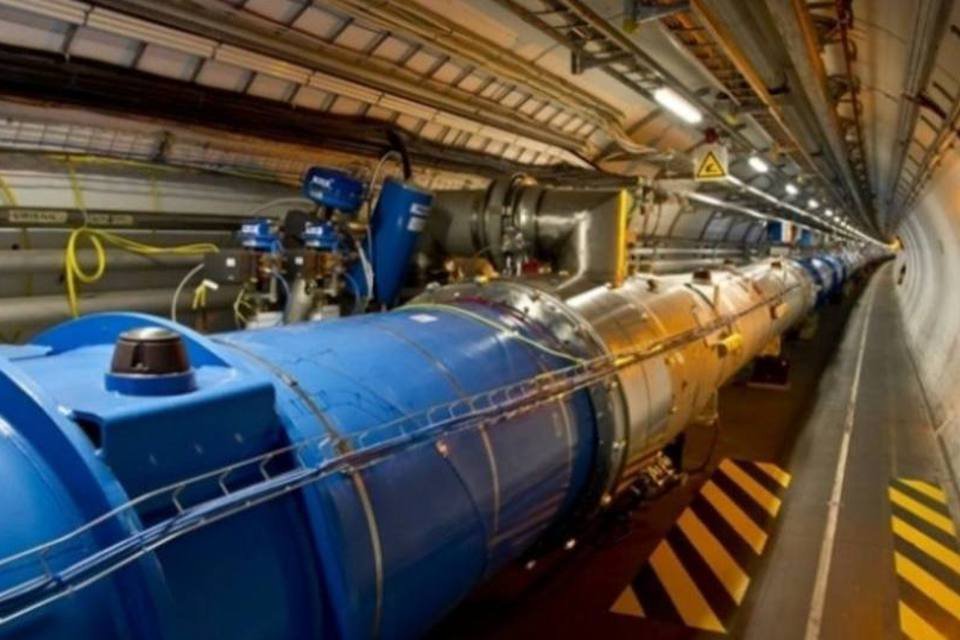 CERN lança estudo para mais poderoso colisor de partículas