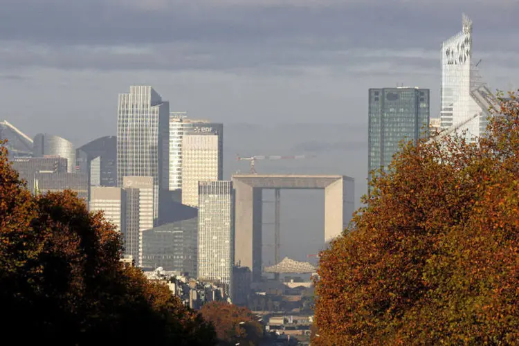 
	Distrito de La Defense, em Paris: suspeitos planejavam ataque
 (Jacky Naegelen/REUTERS)