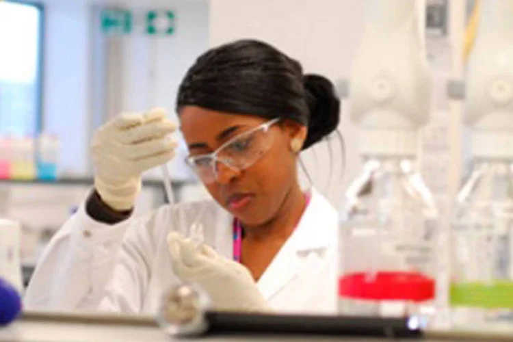 
	Laborat&oacute;rio antidoping: o jogador e sua federa&ccedil;&atilde;o t&ecirc;m at&eacute; o dia 6 de fevereiro para trazer elementos em sua defesa.
 (Divulgação)