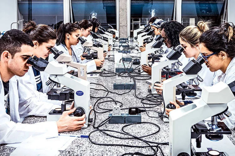 Laboratório da Universidade São Judas: a capacidade de investimento da Anima está em xeque  (Divulgação)