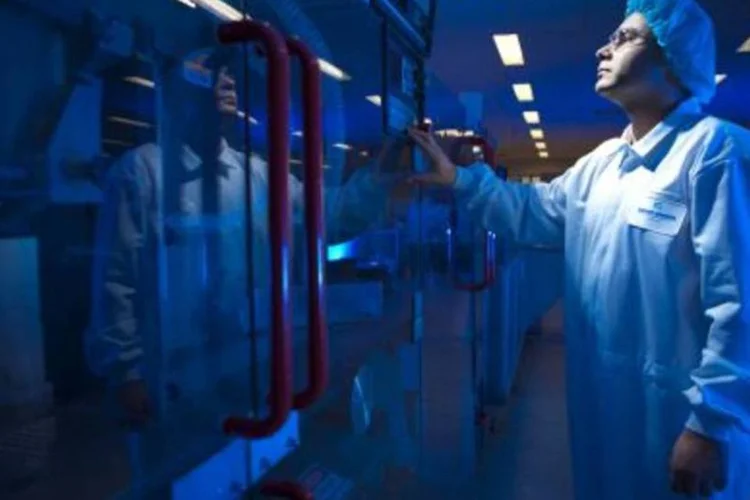 Sanofi-Aventis: com Genzyme, empresa seria mais competitiva no setor de genéricos  (.)