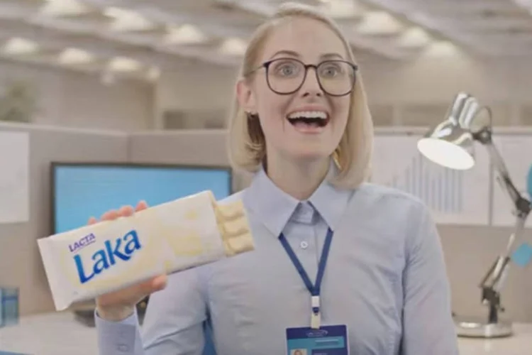 
	Lacta: para ganhar, os consumidores precisam encontrar vouchers dentro das embalagens dos produtos participantes
 (Reprodução / YouTube)
