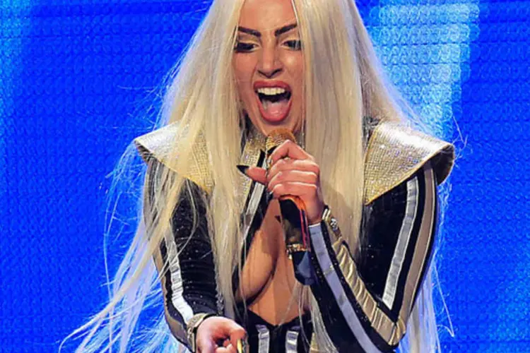 Lady Gaga em show em Newark, Nova Jersey (REUTERS/Carlo Allegri)
