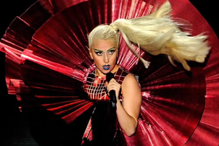 
	Lady Gaga em show: &quot;n&atilde;o conseguimos o recorde?&quot;, questionavam os decepcionados f&atilde;s de Lady Gaga atrav&eacute;s de suas contas no Twitter (GettyImages)