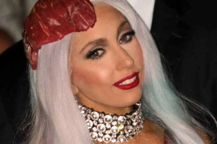 Gaga: cantora foi a primeira artista a estourar a faixa de 1 bilhão de visitas em seus vídeos no YouTube (Frederick M. Brown/Getty Images)