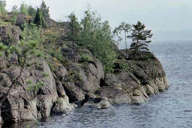 Lago Ladoga, na Rússia: aquecimento mais consistente das águas está no norte da Europa (Vitold Muratov/Wikimedia Commons)