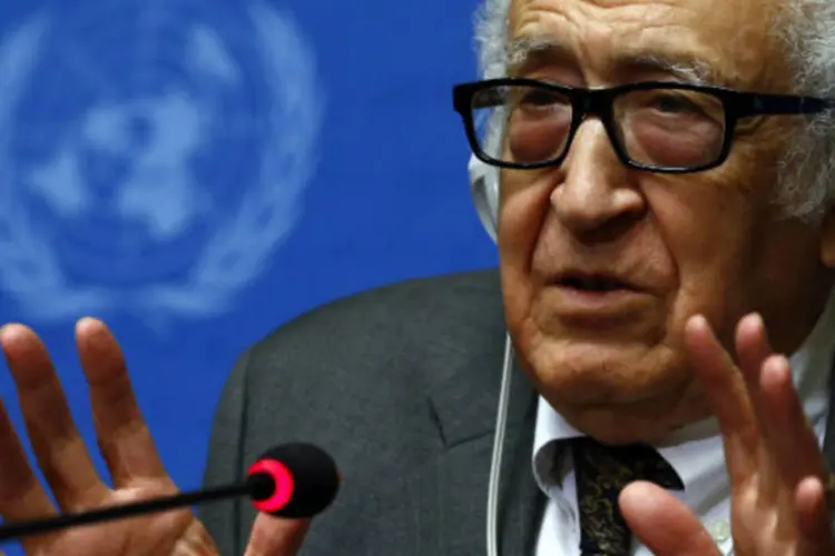 
	Diplomata argelino Lakhdar Brahimi: &quot;N&atilde;o estamos fazendo muitos progressos&quot;, admitiu o diplomata
 (Denis Balibouse/Reuters)