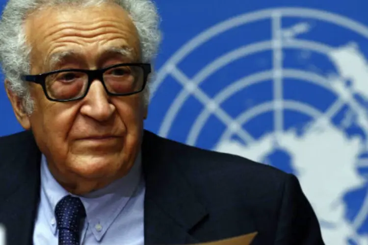 
	Mediador da Organiza&ccedil;&atilde;o das Na&ccedil;&otilde;es Unidas, Lakhdar Brahimi: no s&aacute;bado em Genebra, Brahimi manifestou seu pesar pelo bloqueio das negocia&ccedil;&otilde;es
 (Denis Balibouse/Reuters)