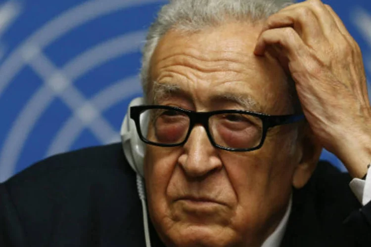 
	Lakhdar Brahimi: &quot;Pe&ccedil;o desculpas que estas duas rodadas n&atilde;o tenham rendido muito&quot;
 (Denis Balibouse/Reuters)