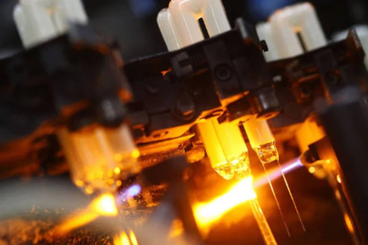 
	Osram, que est&aacute; se separando da Siemens, tem sido lenta em se adaptar &agrave; mudan&ccedil;a na ind&uacute;stria de l&acirc;mpadas tradicionais para modelos de LED
 (Getty Images)