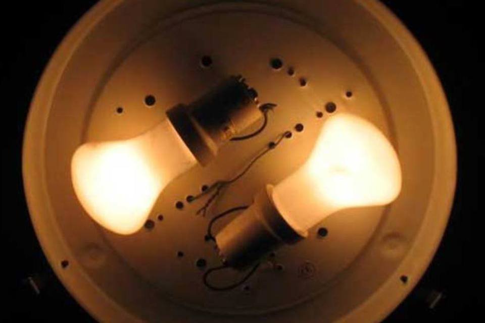 Lâmpadas incandescentes devem ser retiradas do mercado até 2016
