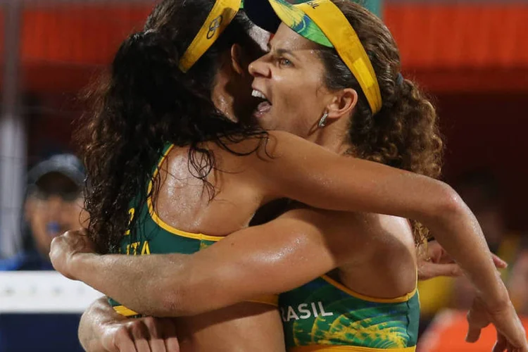 
	V&ocirc;lei: Larissa e Talita ainda t&ecirc;m uma chance de subir ao p&oacute;dio, se vencerem a disputa pelo bronze
 (Adrees Latif / Reuters)