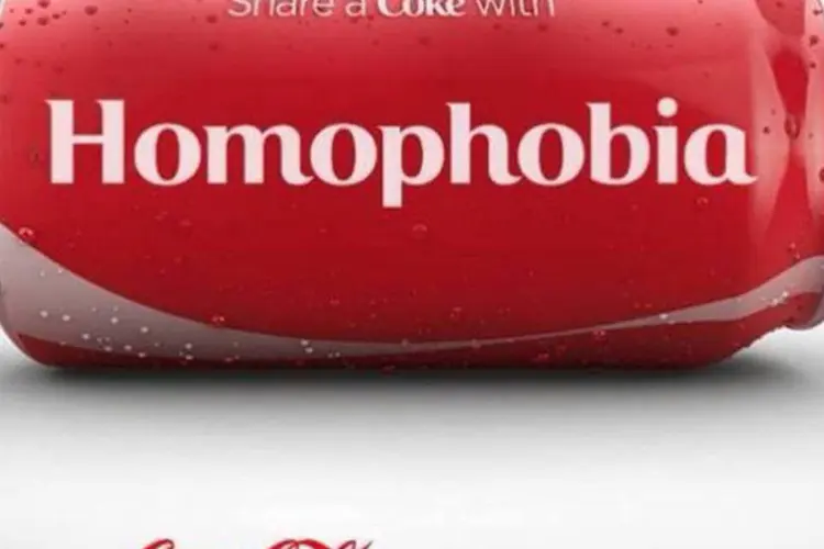 Lata da Coca-cola com a palavra homofobia: se o internauta tentar criar uma latinha com a palavra "gay", receberá uma mensagem de erro (Reprodução/YouTube)