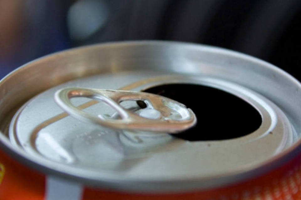Coca e Pepsi, tremei: o imposto do refrigerante deu certo