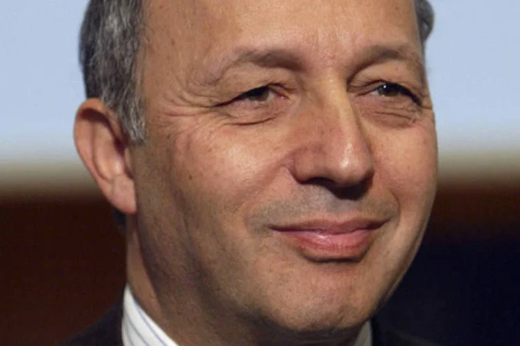 
	Laurent Fabius: &quot;que haja uma multa, mas a multa tem que ser proporcional e racional&quot;
 (Lucas Schifres/Bloomberg)