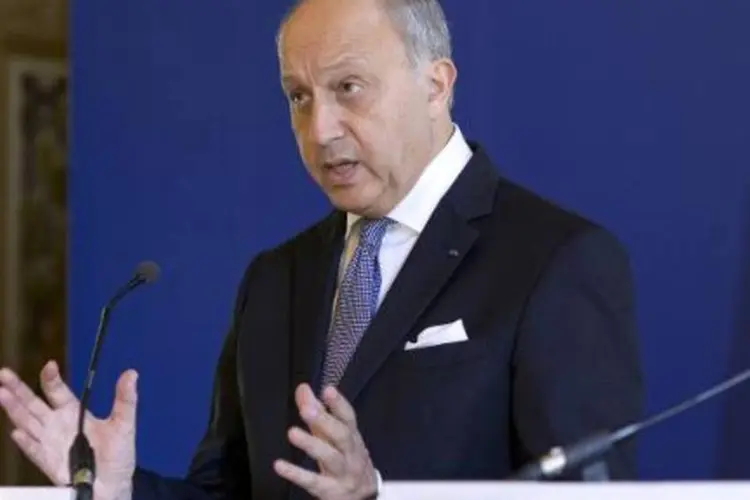 O ministro das Relações Exteriores da França, Laurent Fabius, participa de uma coletiva de imprensa na sede do ministério, em Paris (Kenzo Tribouillard/AFP)