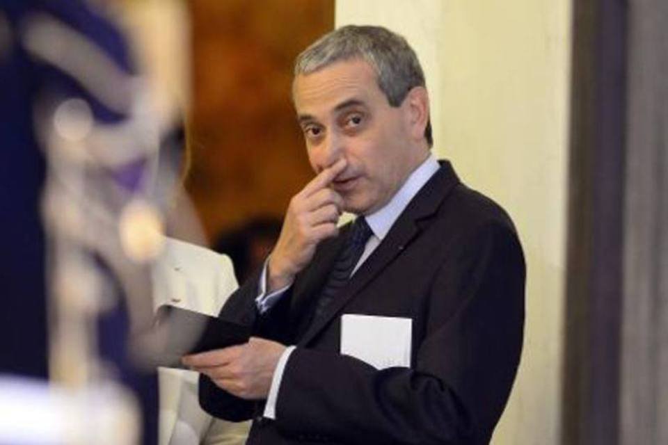 França mantém nomeação de embaixador homossexual no Vaticano