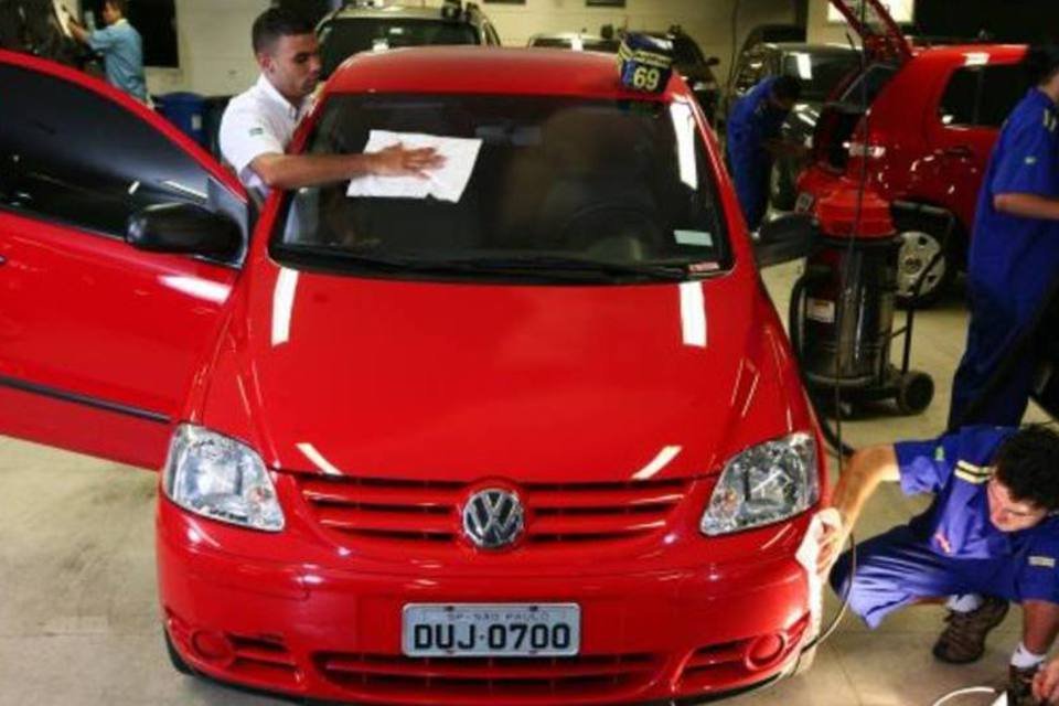 Homens preferem cuidar do carro que da saúde, diz pesquisa