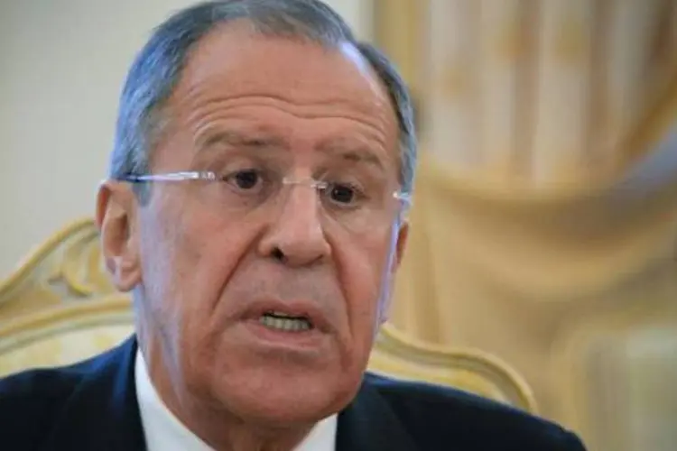 
	Serguei Lavrov: chanceler russo disse mais cedo em Viena que seria &quot;incomum&quot; conduzir uma elei&ccedil;&atilde;o presidencial na Ucr&acirc;nia enquanto o governo mobiliza o Ex&eacute;rcito contra partes de sua pr&oacute;pria popula&ccedil;&atilde;o
 (Alexander Nemenov/AFP)