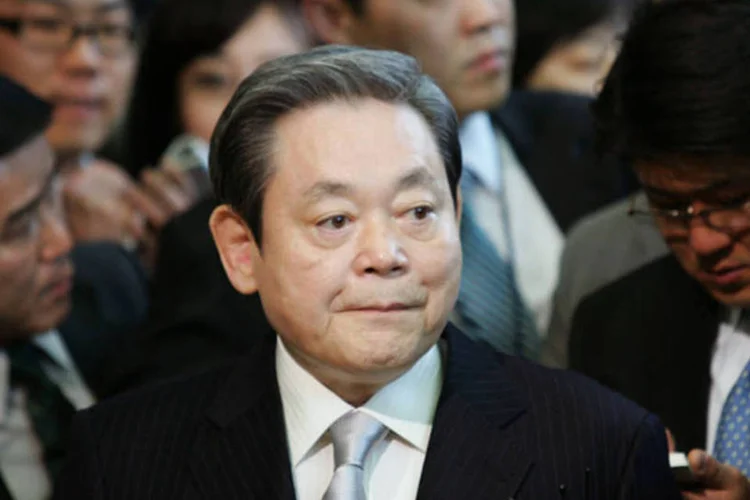 Lee Kun-hee: a empresa já reconheceu a existência da chantagem, mas negou que teria pago qualquer valor (Getty Images/Getty Images)