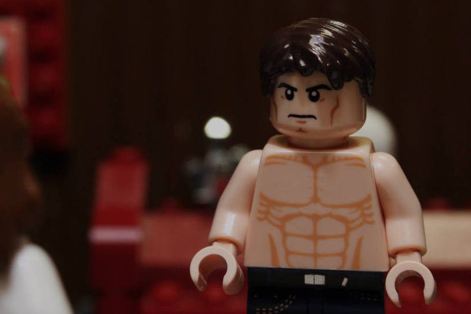 Trailer de "50 Tons de Cinza" ganha versão Lego