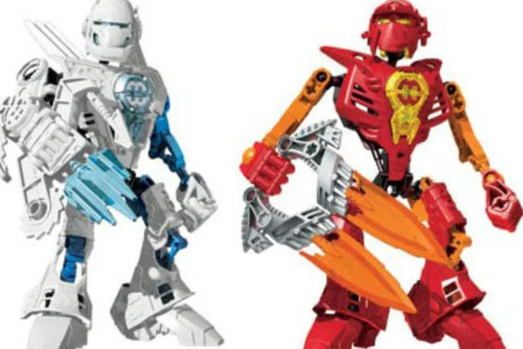 Linha Hero Factory, da Lego, traz heróis e vilões para serem projetados, construídos e equipados