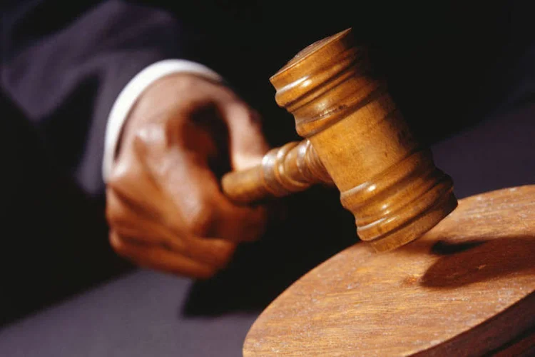 Justiça: a condenação tinha sido convertida em prestação de serviços à comunidade (thinkstock/Thinkstock)