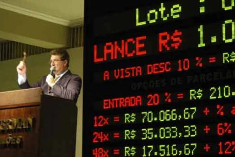Leilão de imóveis: imobiliária Century 21 vai lançar novo sistema que promete ajudar vendedor a encontrar comprador rapidamente (VEJA SÃO PAULO)
