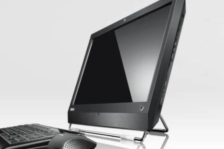 Lenovo ThinkCenter All-in-One M90z: Modelos são desenvolvidos com especificações voltadas para usuários mais exigentes (Divulgação/Lenovo)