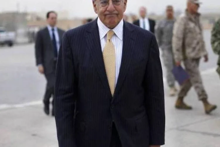'Saiu de manhã muito cedo, foi a essas casas e disparou contra essas famílias. Depois, voltou à base de operações e basicamente se entregou', disse Panetta (Pablo Martinez Monsivais/ AFP)